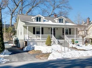 18 Knowles Rd, Worcester, MA 01602