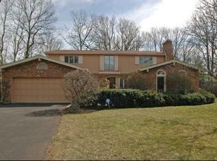 1735 E Summit Ct, Deerfield, IL