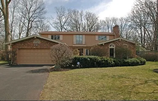 1735 E Summit Ct photo 1