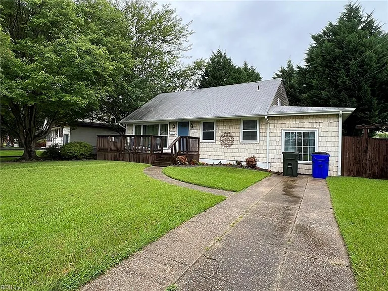 1320 Gabriel Dr — Photo 27