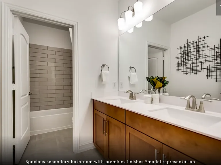 4112 Adelaide Dr — Photo 9