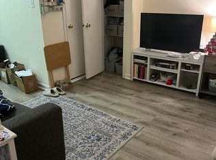 912 Pine St APT 3B, Philadelphia, PA 19107
