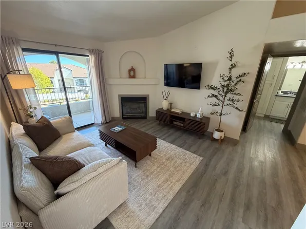 950 Seven Hills Dr APT 2021, Henderson, NV 89052