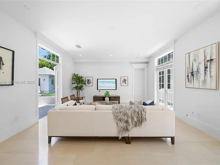 7745 SW 54th Ave — Photo 17