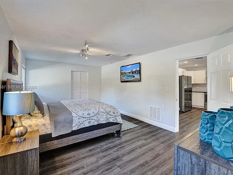 3730 SW 47th Ct — Photo 43