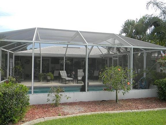 3rd image of 217 Chardin Dr