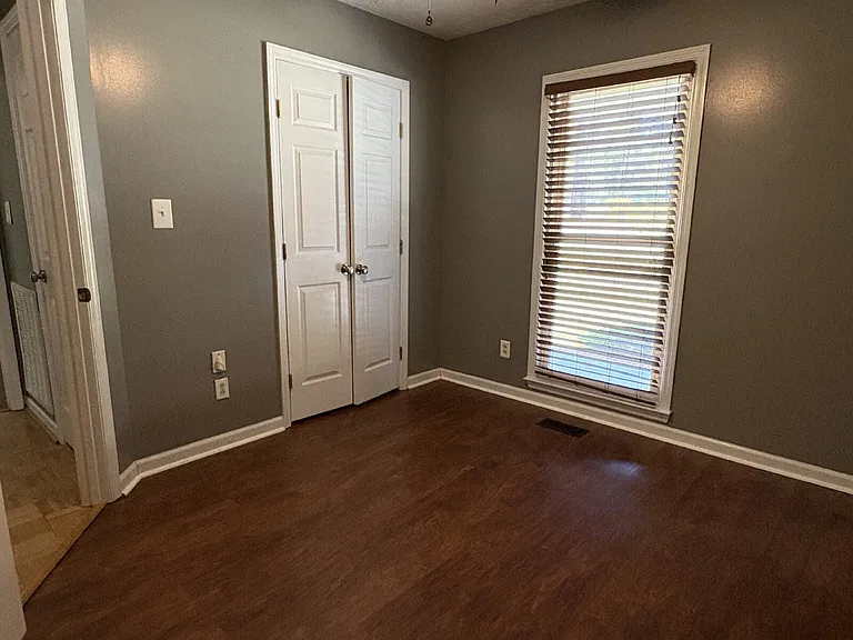 204 Cobblestone Ct — Photo 24