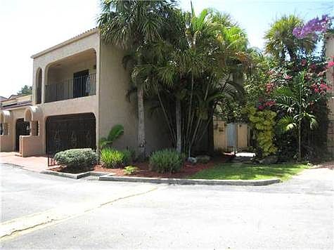 2nd image of 3696 Estepona Ave