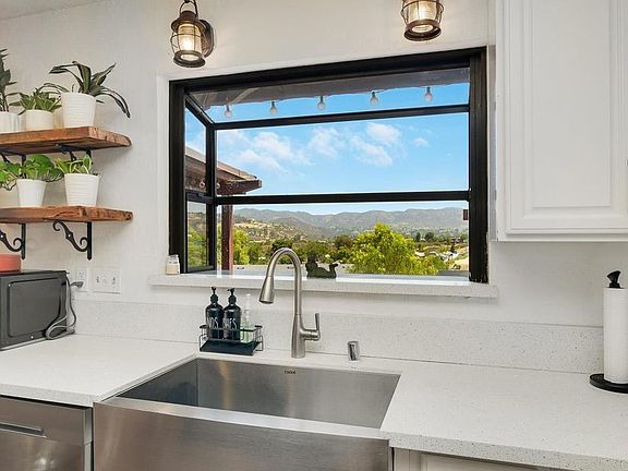 5th image of 2941 Pioneer Way