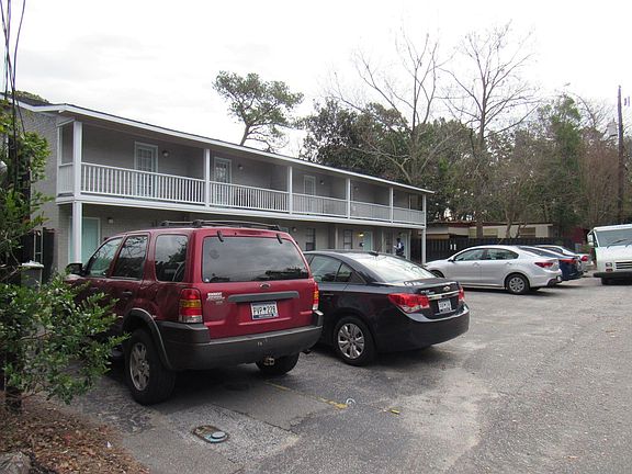 3rd image of 5737 Chatham Ave APT 5