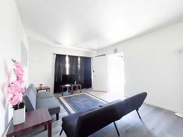 525 W Alpine St — Photo 11