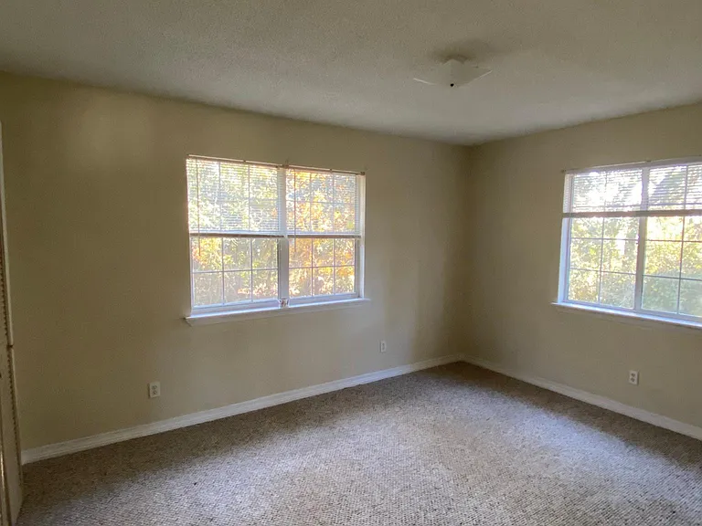 3130 Secluded Cv — Photo 21