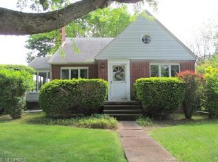 310 Sunnyside St SW, Hartville, OH 44632