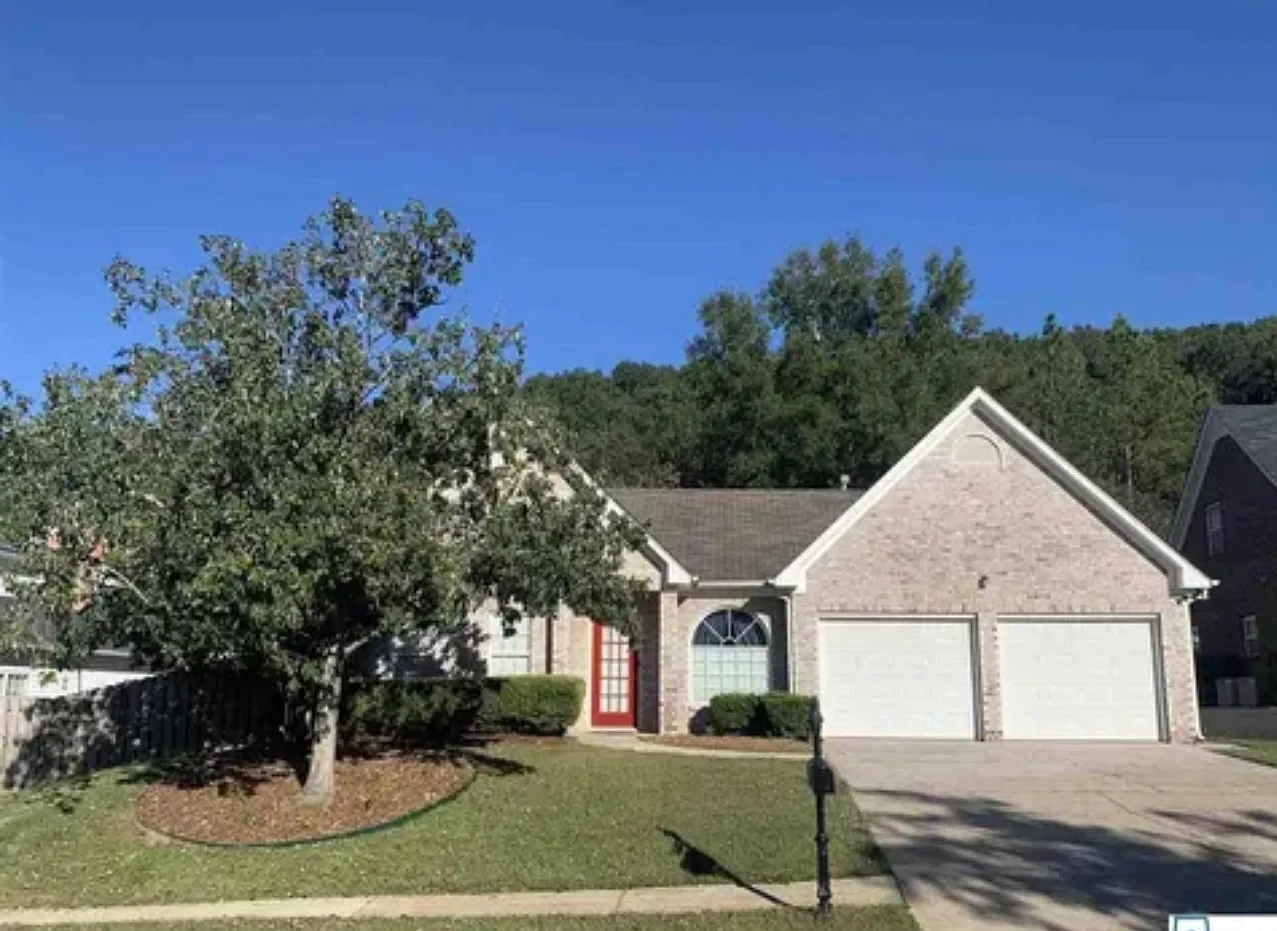 3 bed, 1625 sqft, $2,500 — Photo 1