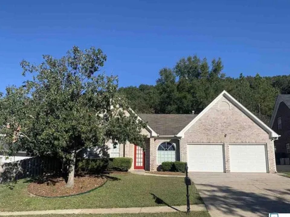 1st image of 228 Lenox Ln