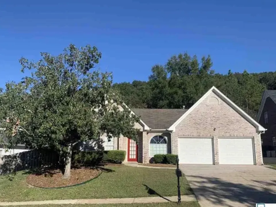 228 Lenox Ln