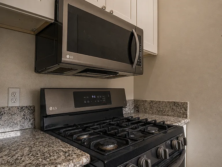 15311 Gundry Ave #3 — Photo 16