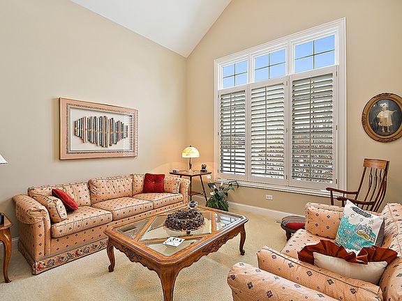 5th image of 11031 Royal Oaks Ln