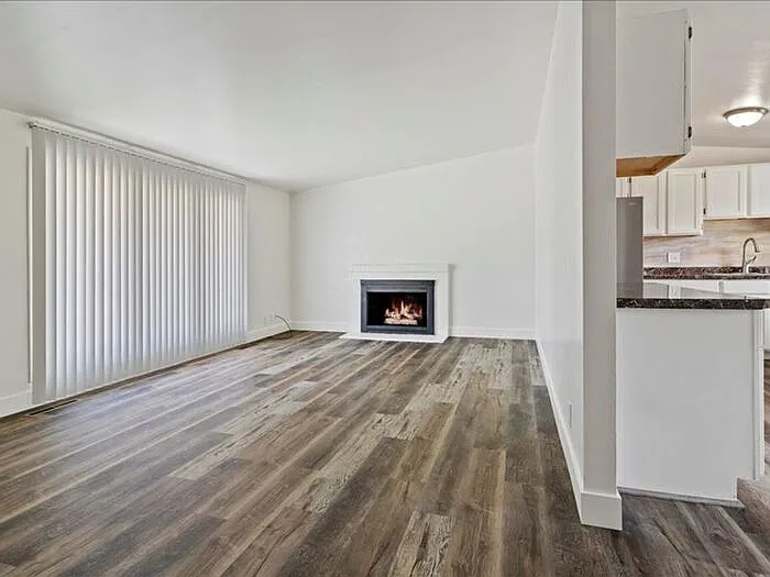 4 bed, 2.5 bath, 1697 sqft, $2,495 — Photo 3