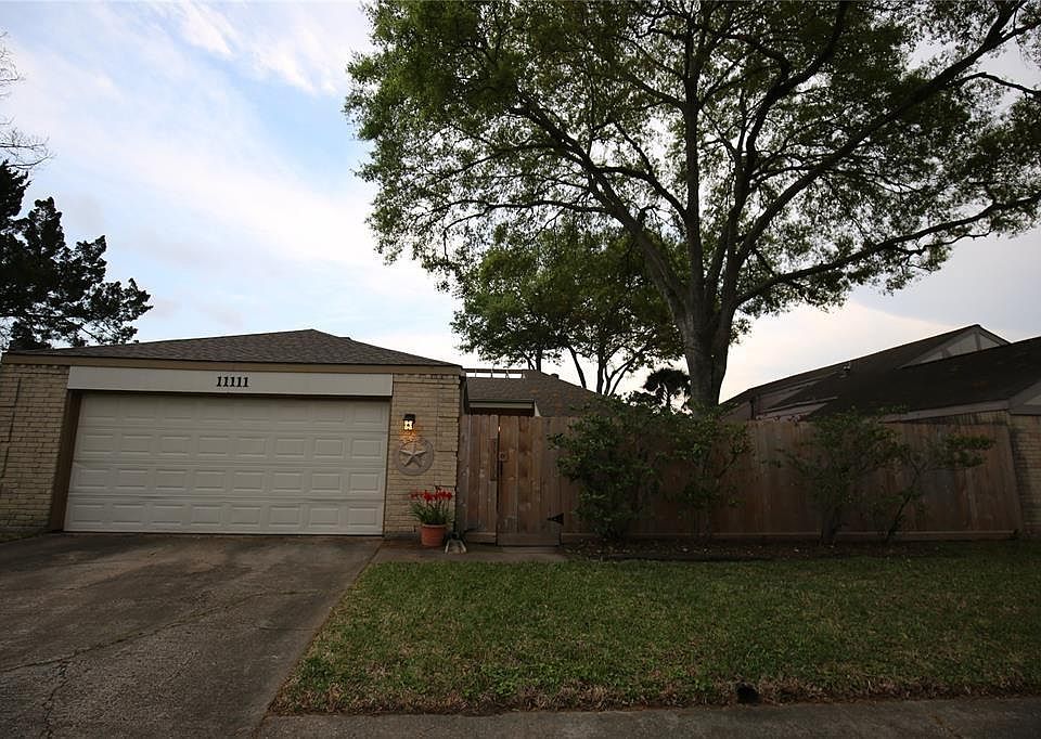 1st image of 11111 Bandlon Dr