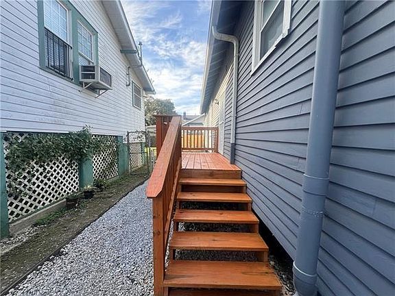 3rd image of 3234 Upperline St