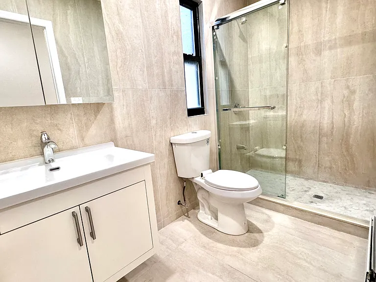2351 E 23rd St #2 — Photo 4