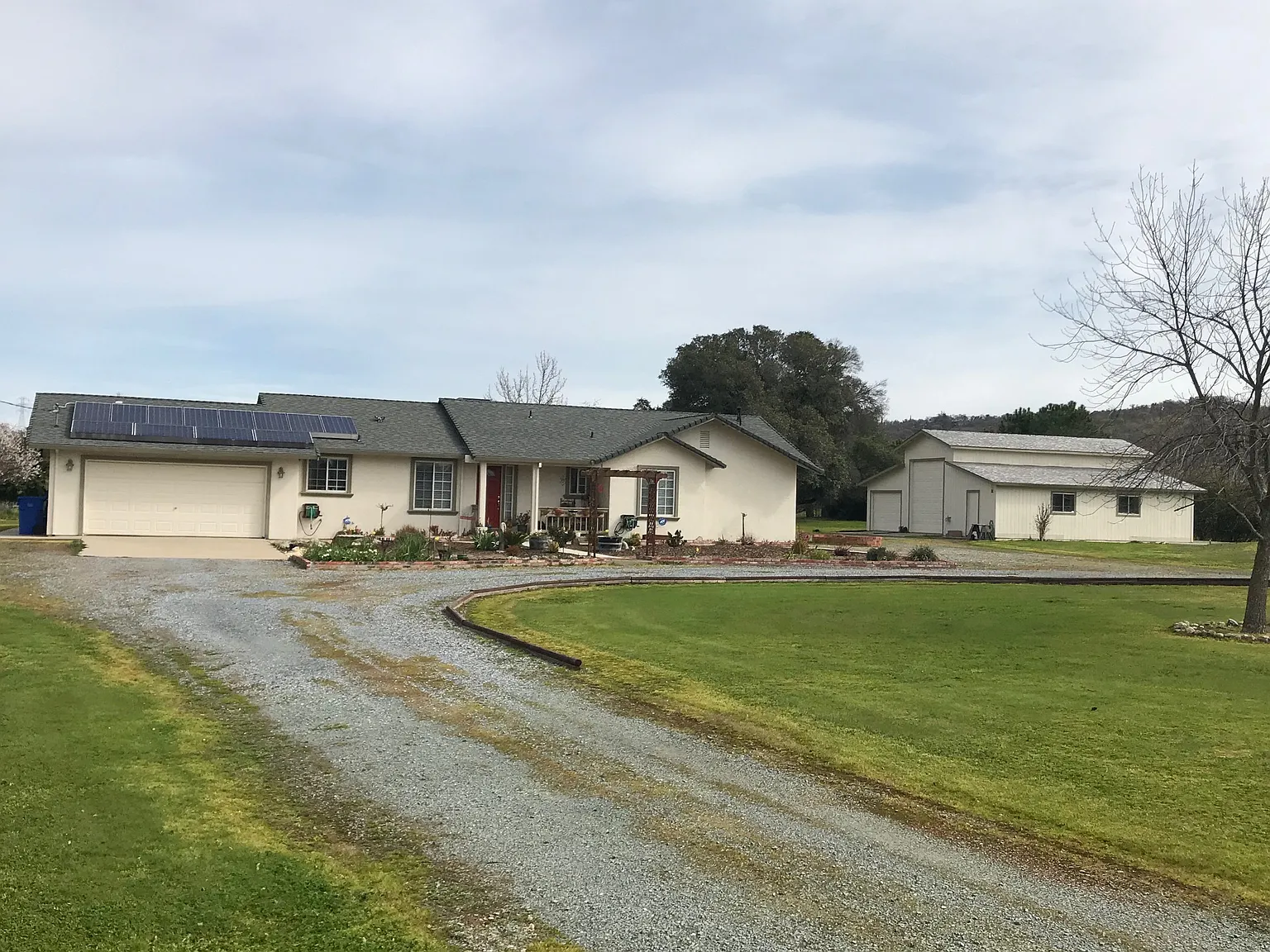 3807 White Rd photo 1