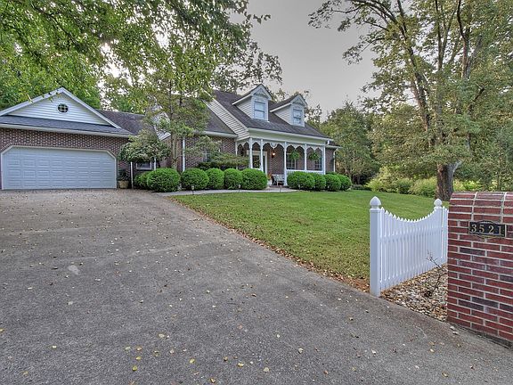 2nd image of 3521 Chelsea Ln
