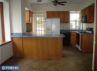 342 Sylvan St, Riverside, NJ 08075