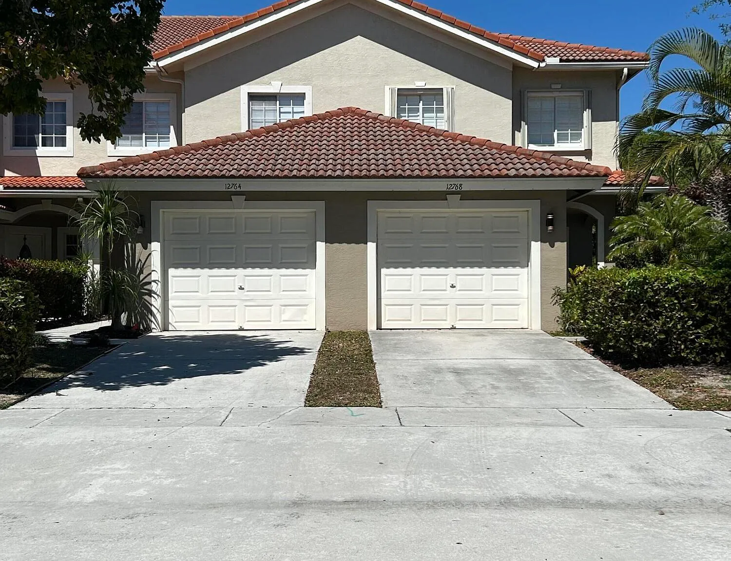 3 bed, 2.5 bath, 1779 sqft, $3,200 — Photo 3