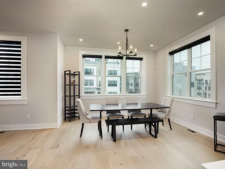 304 Squire Dr — Photo 17