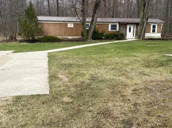 3302 W Dana Rd, Coleman, MI 48618