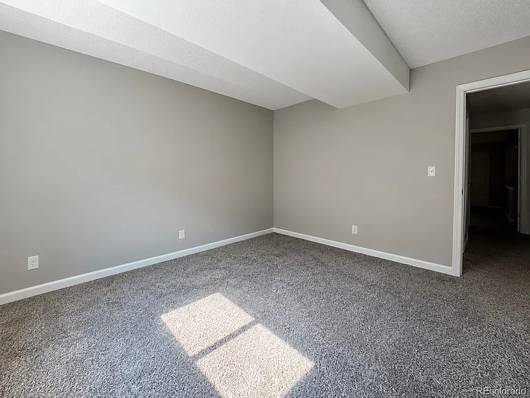 3470 Fair Dawn Dr — Photo 10