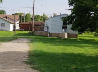 104 W Baltimore Ave, Seadrift, TX 77983