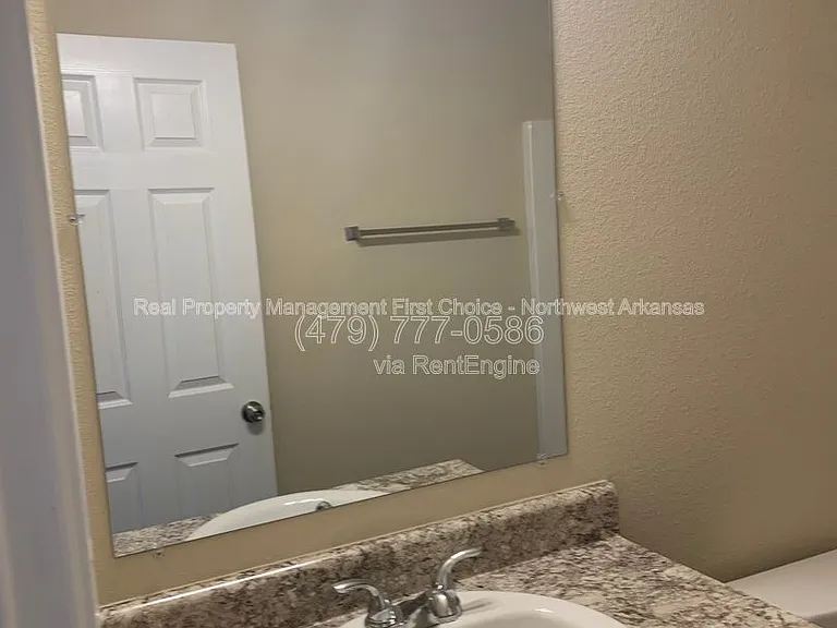 4401 Gallatine Ave — Photo 11