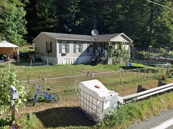 15140 Turnpike Rd, Summersville, WV 26651
