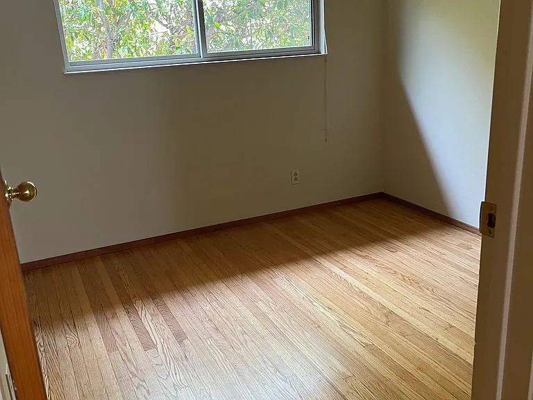 1611 Santa Clara Ave #E — Photo 6