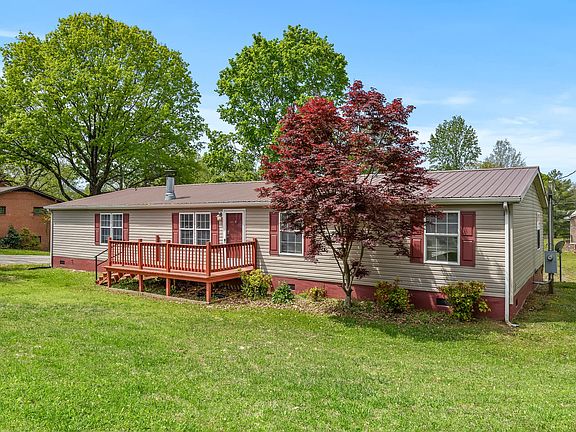 5th image of 336 Hillcrest Cir