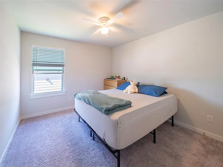 21802 Blue Daisy Ct — Photo 38