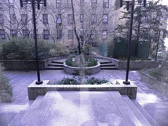 Rented by R New York