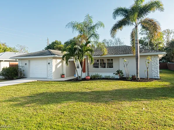 1562 Alhambra Dr, Fort Myers, FL 33901