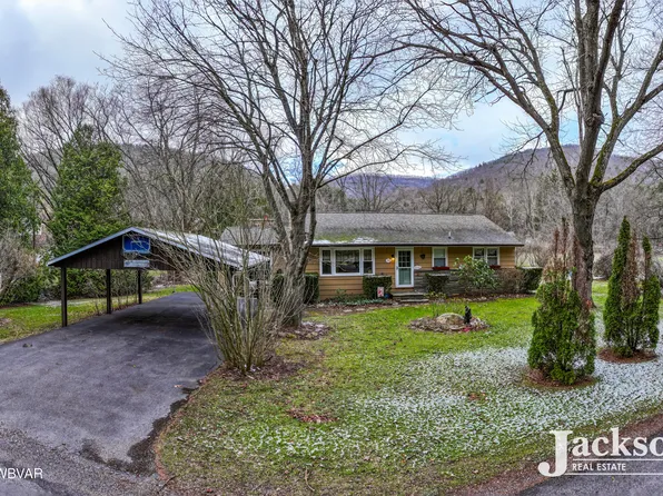 100 Ramsey Dr, Jersey Shore, PA 17740