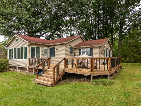 83362 Fritz Dr, Decatur, MI 49045