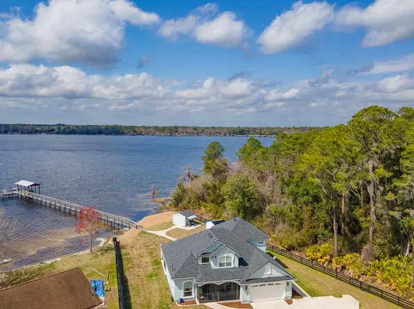 108 Maple Ter, Florahome, FL 32140