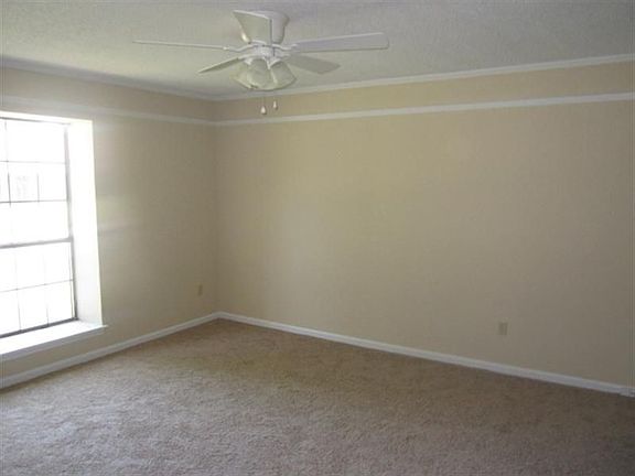 3rd image of 6675 Crystal Hill Dr