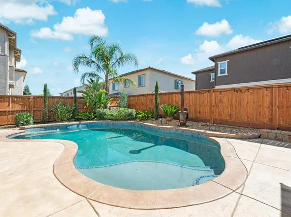 1105 Wake Forest Court, Dixon, CA 95620