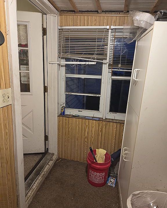1st image of 510 W 9th St