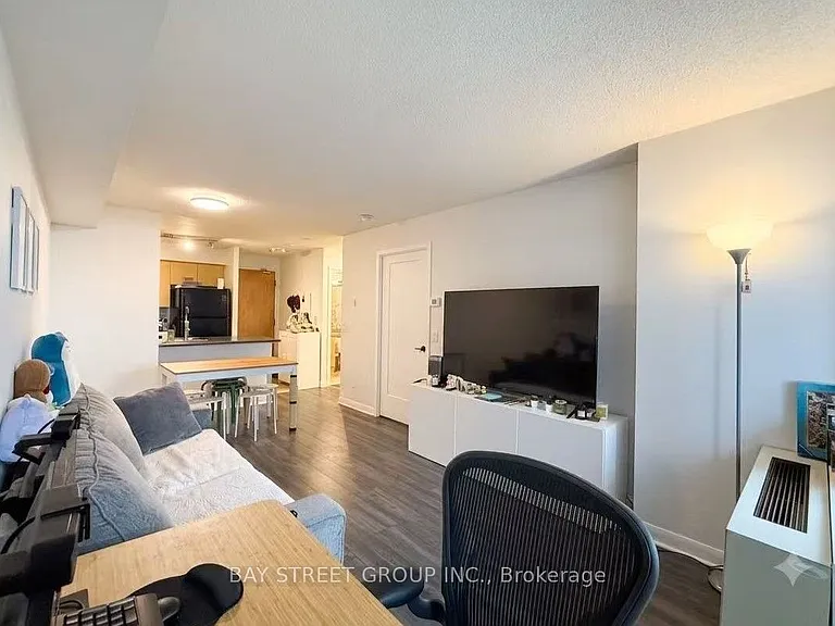 4968 Yonge St #1202 — Photo 7