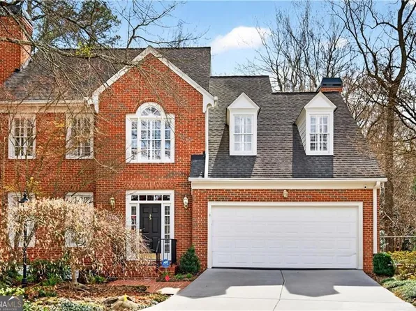 2110 Village Point, Atlanta, GA 30319