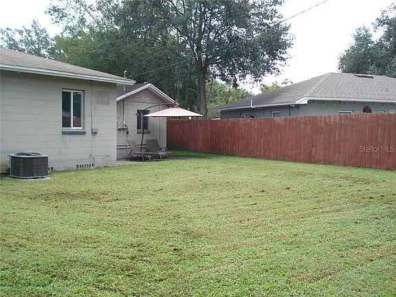 4th image of 427 Francis Blvd
